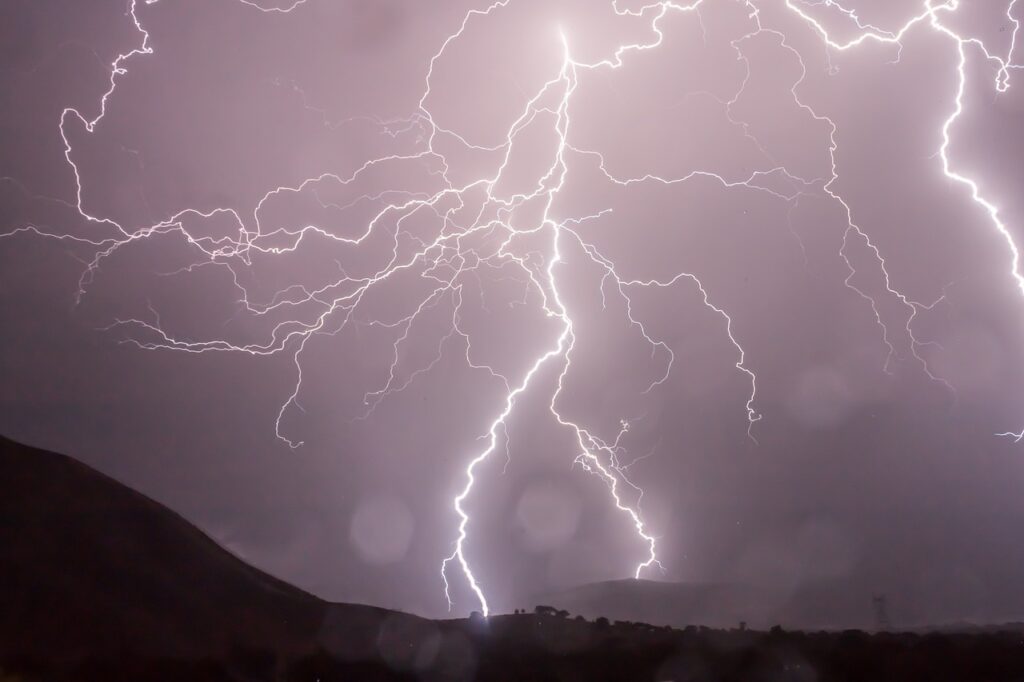 lightning, nature, storm, weather, sky, thunder, strike, bolt, electricity, thunderstorm, lightning bolts, natural phenomenon